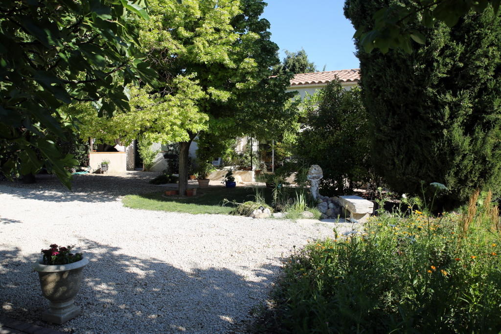 Gite La Gourmandine Saint-Andiol Екстериор снимка